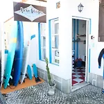 بيت شباب West Coast Surf