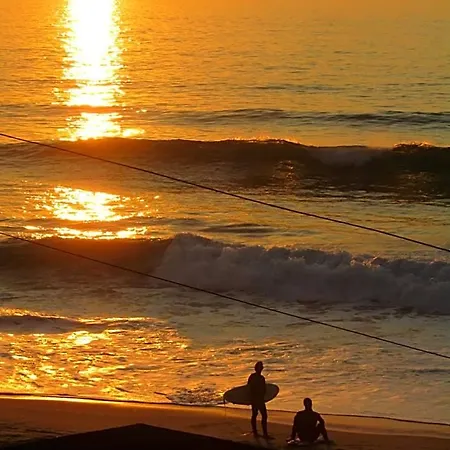 West Coast Surf Areia Branca