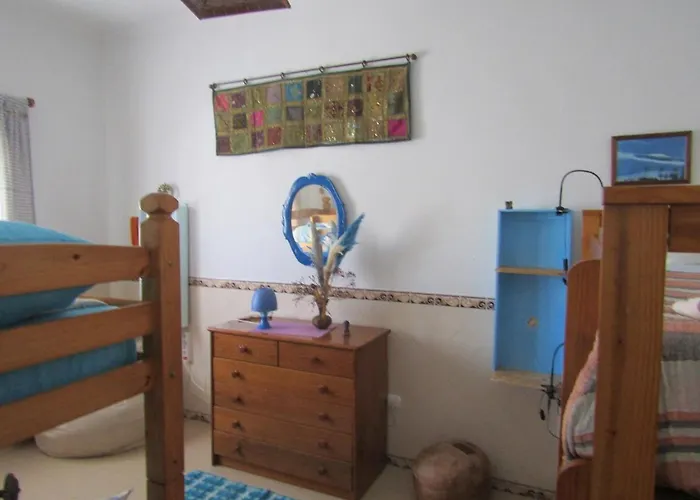 אכסניה West Coast Surf *