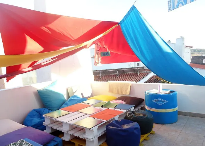 אכסניה West Coast Surf