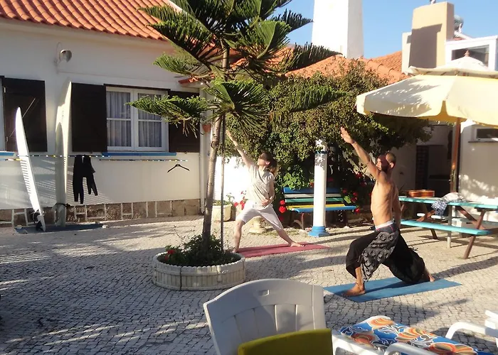 אכסניה West Coast Surf