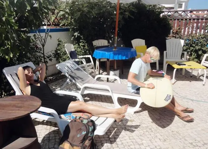 אכסניה West Coast Surf