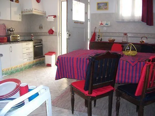 אכסניה West Coast Surf