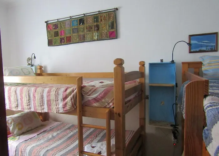 West Coast Surf אכסניה *